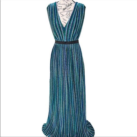 BCBG Dress size large Wore Once - Beautiful Metallic Blues and Greens dress. - Picture 4 of 15